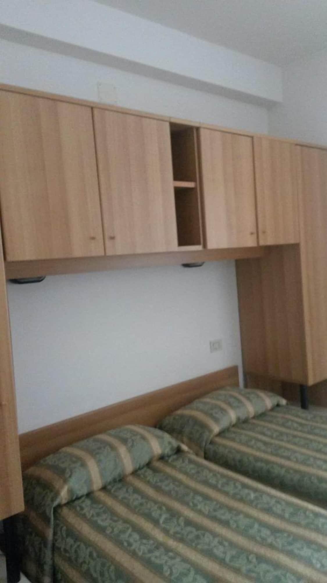 Hotel Giovane Italia Rimini Extérieur photo