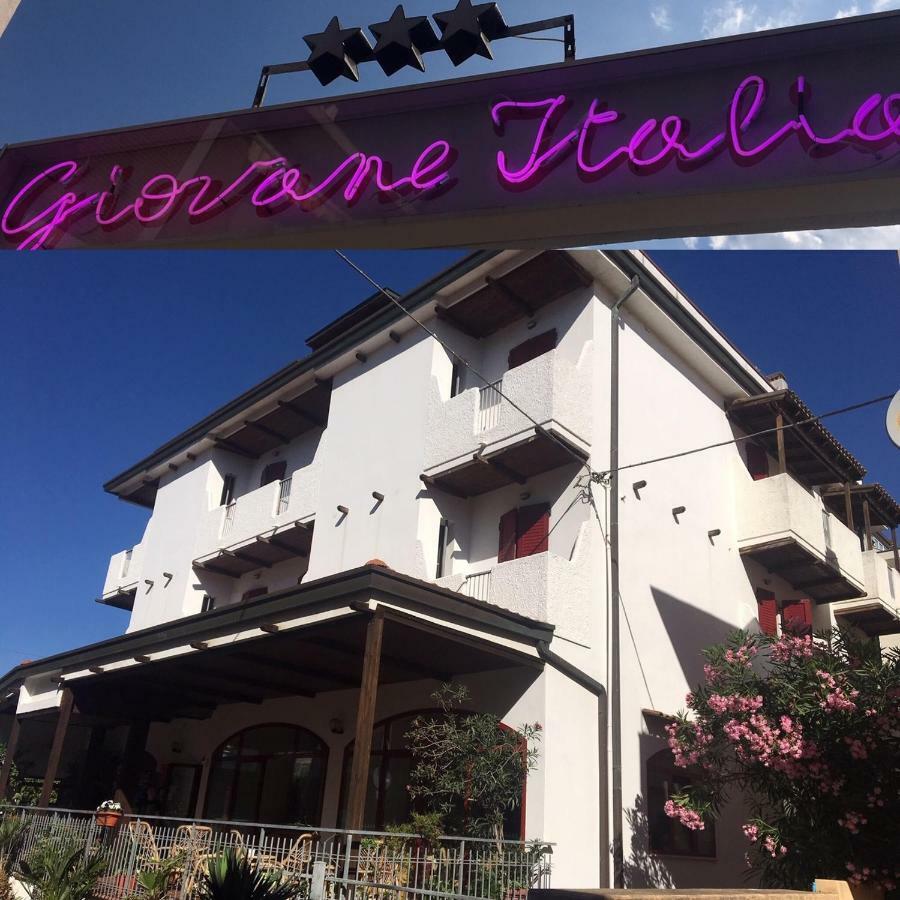 Hotel Giovane Italia Rimini Extérieur photo